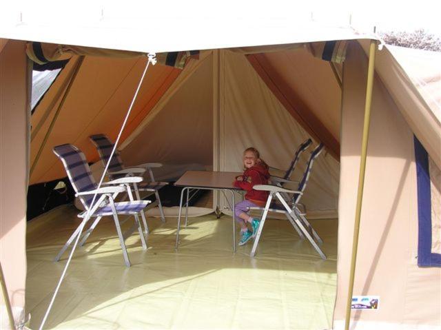 Ameland Tentenverhuur Nes  Esterno foto